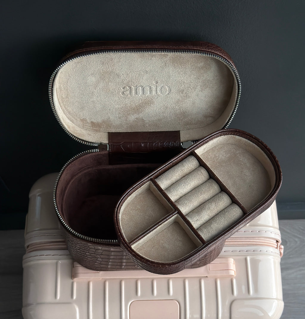 The amio bag