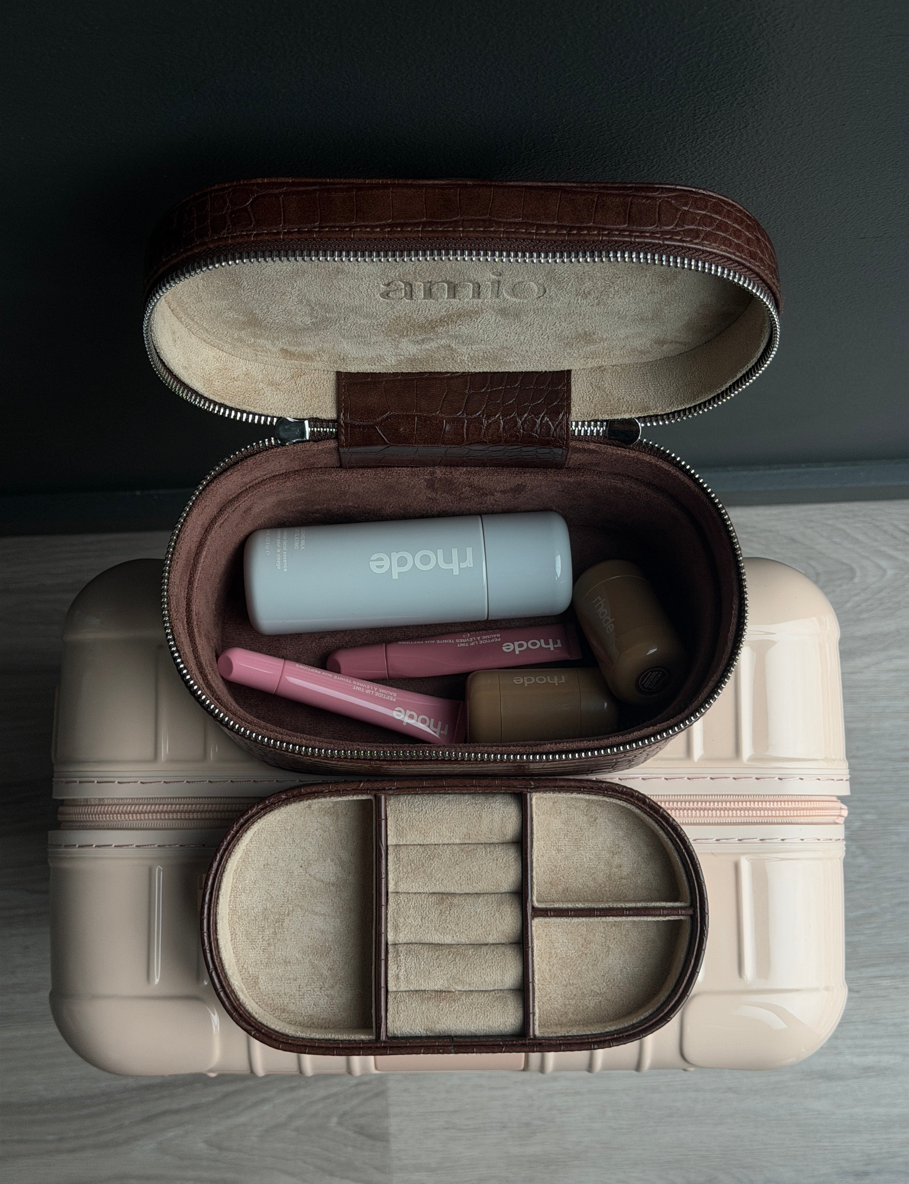 The amio bag