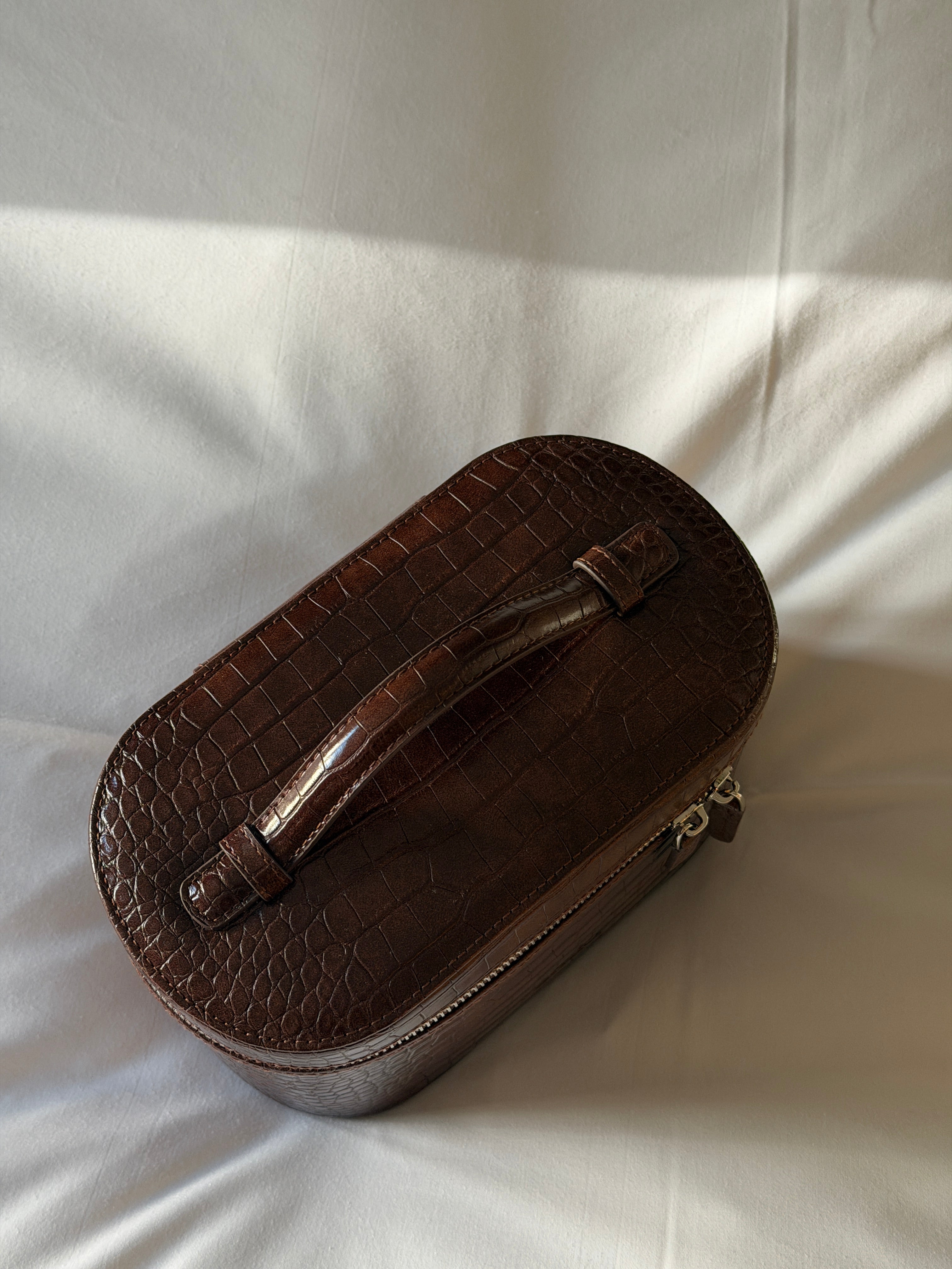 The amio bag