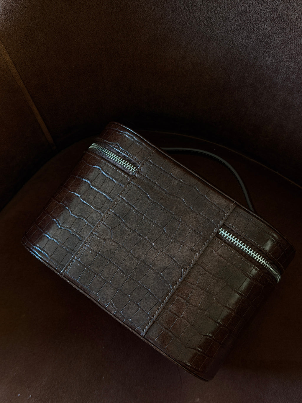 The amio bag