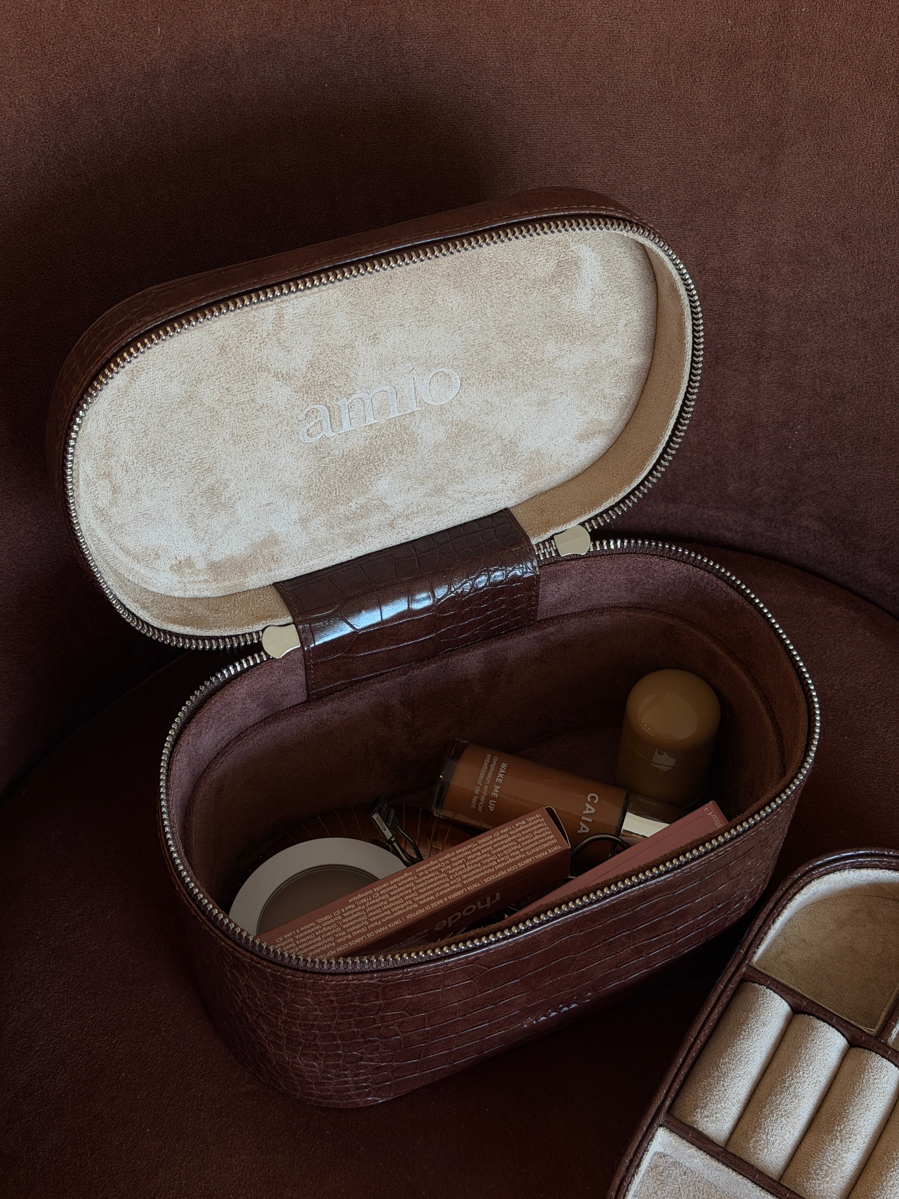 The amio bag